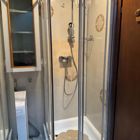 Beautiful Flat With View And Access To The Lenno